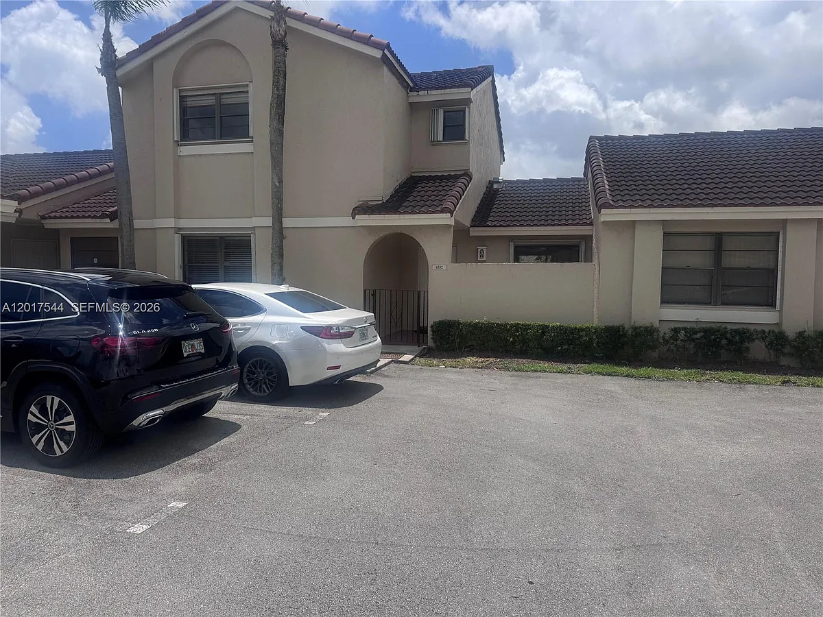 Building Photo - 6532 NW 170th Ter
