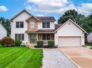 2775 Brookfield Dr, Barberton, OH 44203