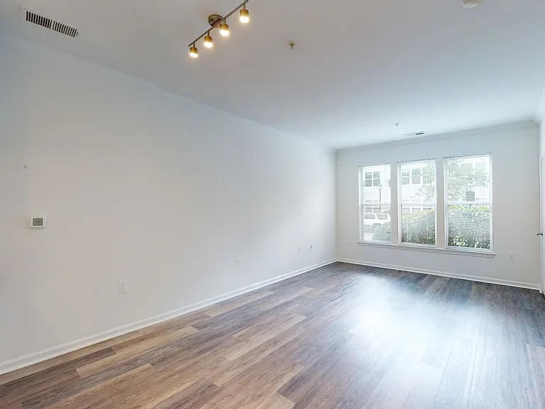 Sullivan Place — Photo 104