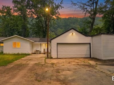 6415 W Bell Meadow Dr, Grant, MI, 49327