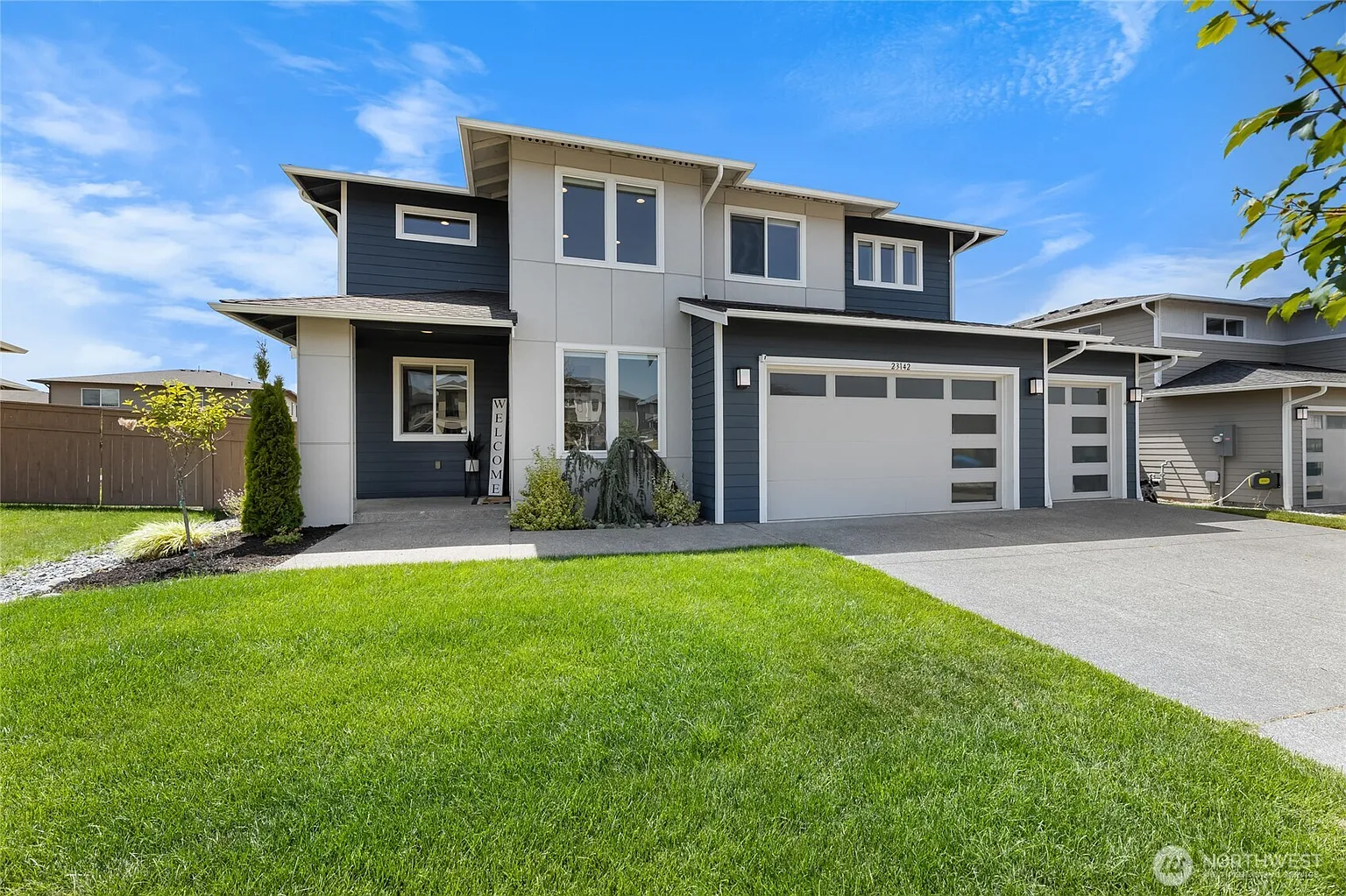 23142 65th Street E photo 1