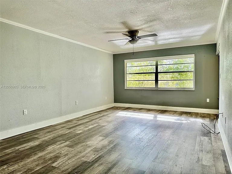 15430 SW 82nd Ln #633 — Photo 11