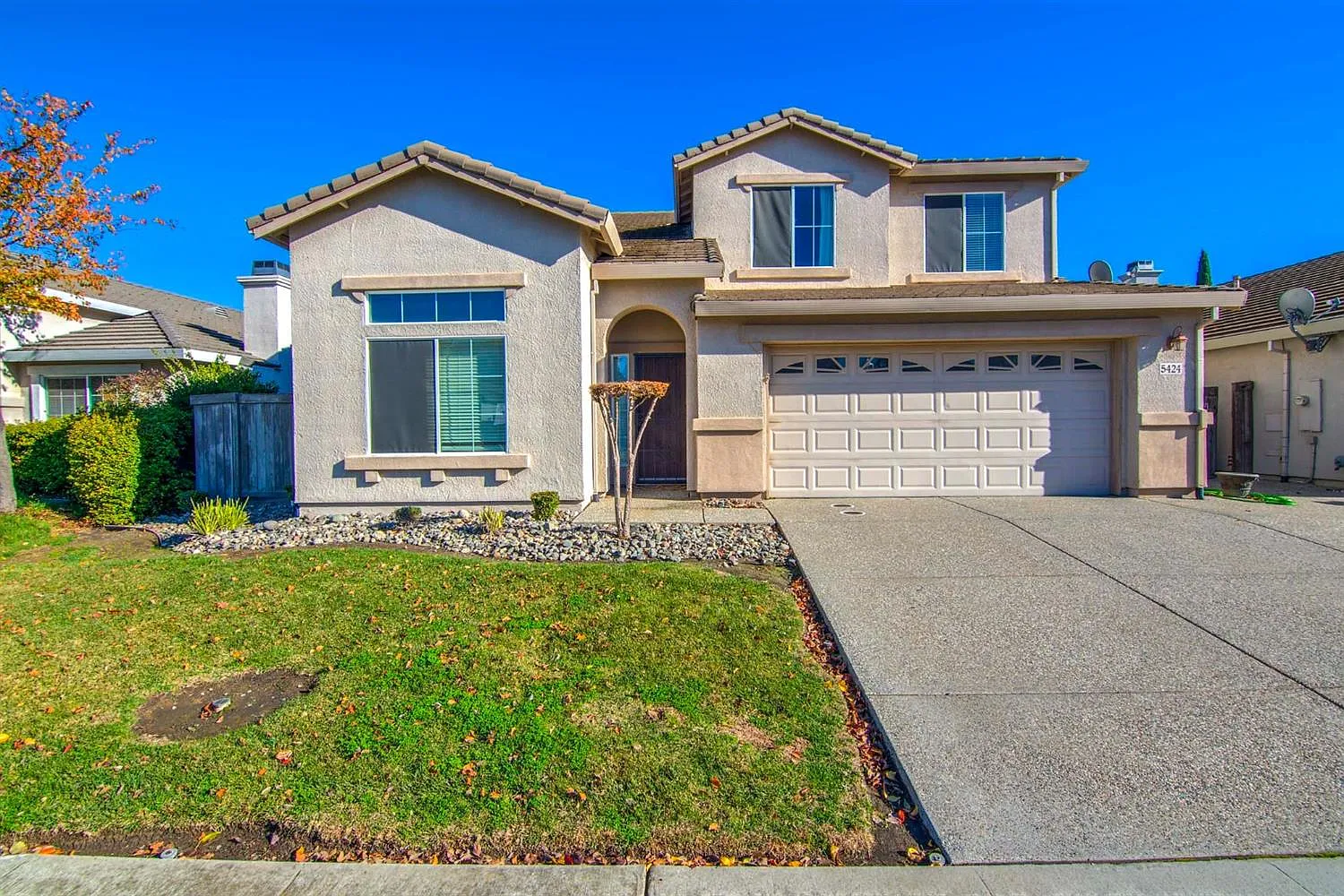 5424 Calabria Way photo 1