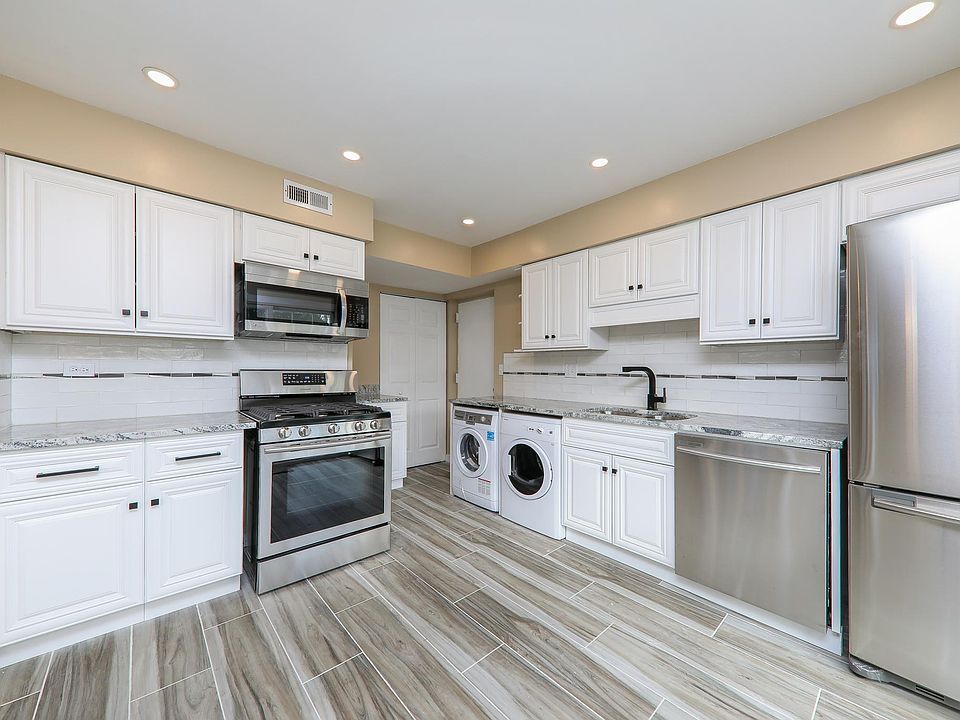 1st image of 129 Lucille Ct Unit A