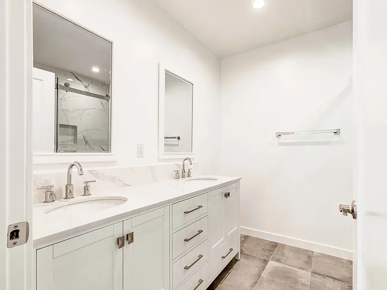 8805 Paso Robles Ave — Photo 43