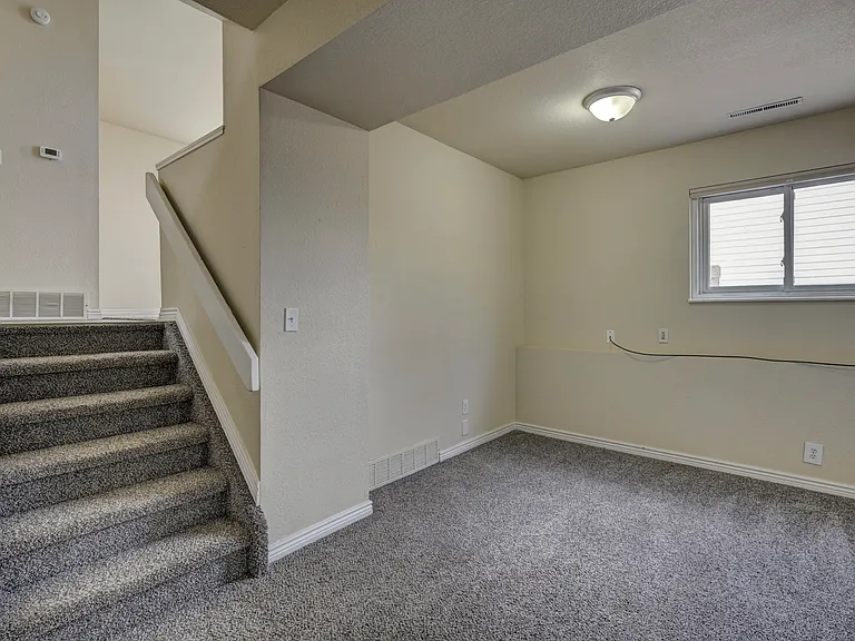 4318 Moonbeam Dr — Photo 29