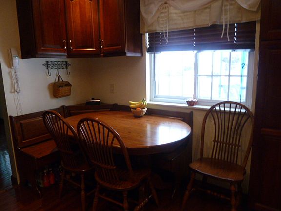 Eat in Kitchen