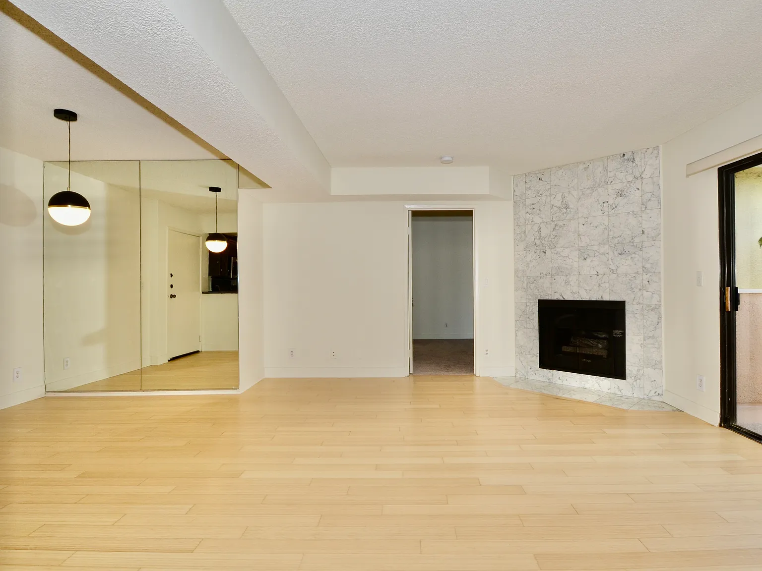 2 bed, 1150 sqft, $2,995 — Photo 3