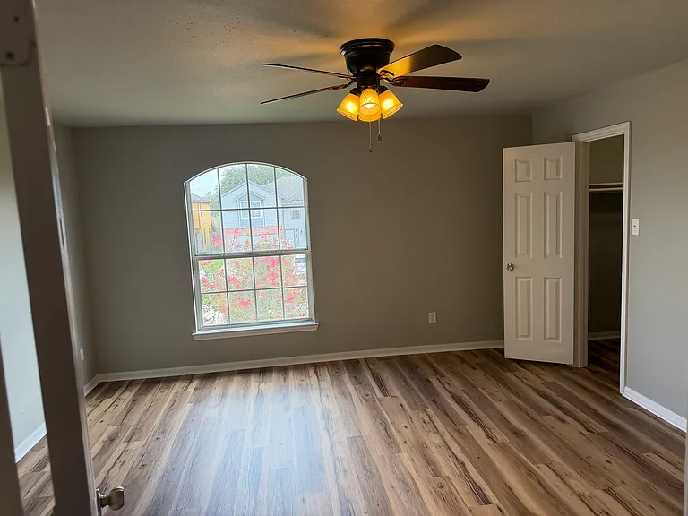 15503 Waldron Cir #B — Photo 12