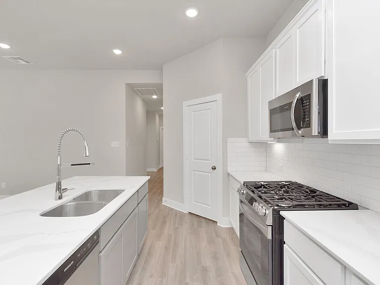 7322 Coconut Bay Dr #B — Photo 30