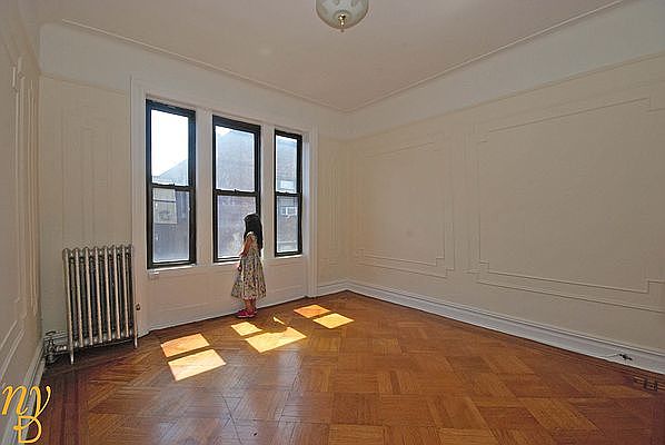 1st image of 624 11th St APT 16