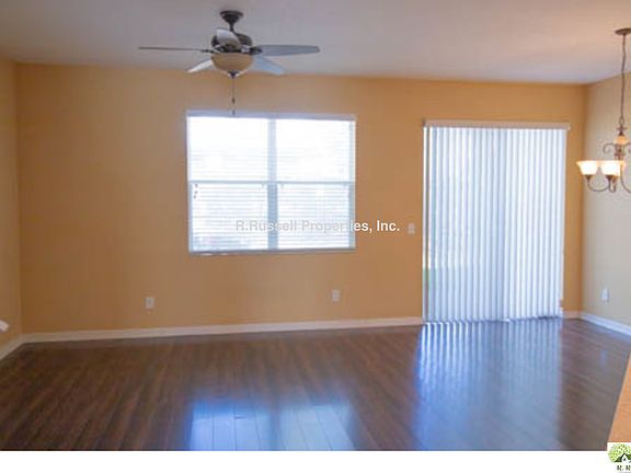 4th image of 2013 Beachberry Ln