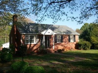 133 Fairfax Cir, Madison Heights, VA 24572