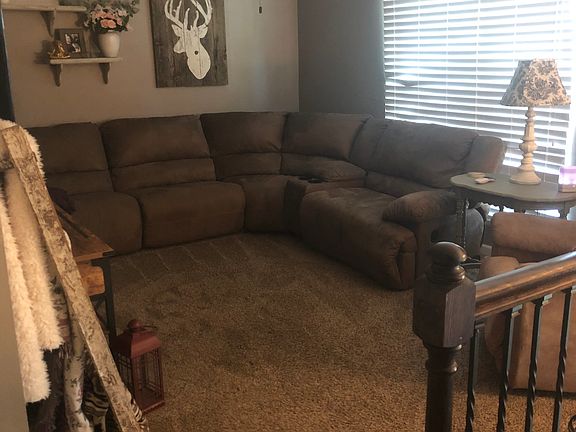 4th image of 604 Saint Rose Dr