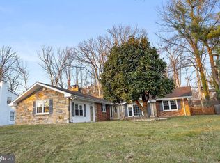 2118 Fernglen Way, Catonsville, MD 21228