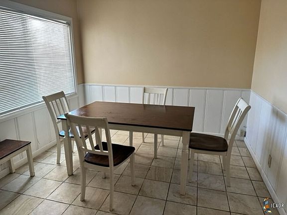 4th image of 777 Sandalwood Dr