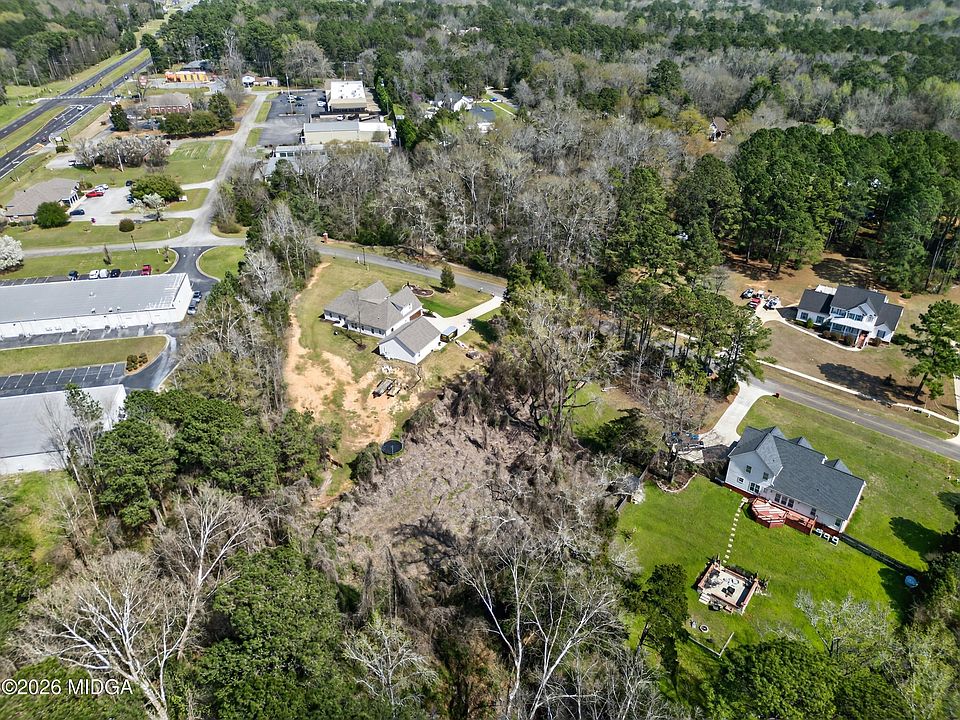1st image of 128 Clinton Crossing Dr