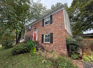 536 Woodmont Dr, Charlottesville, VA 22901