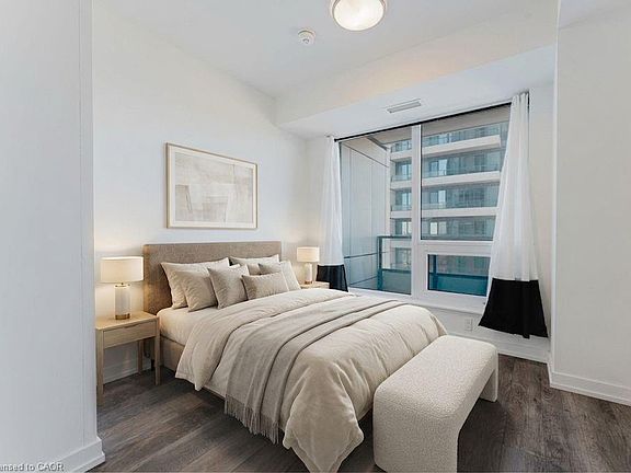 5th image of 5 Wellington St S #904