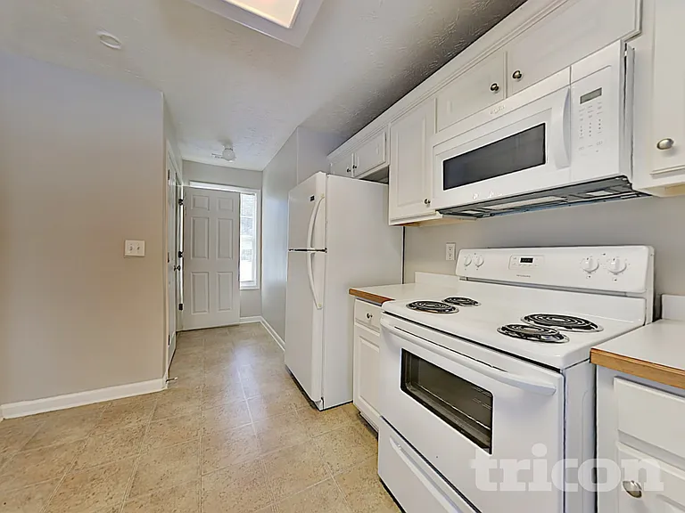 460 Vinemont Rdg — Photo 10