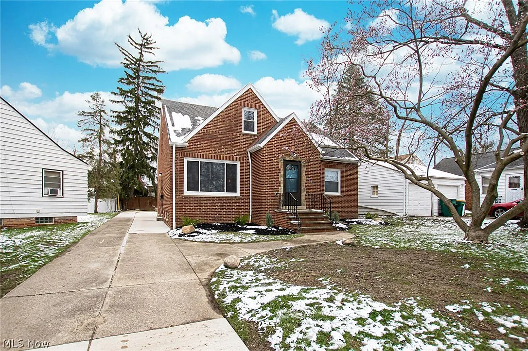 5290 South Blvd photo 1