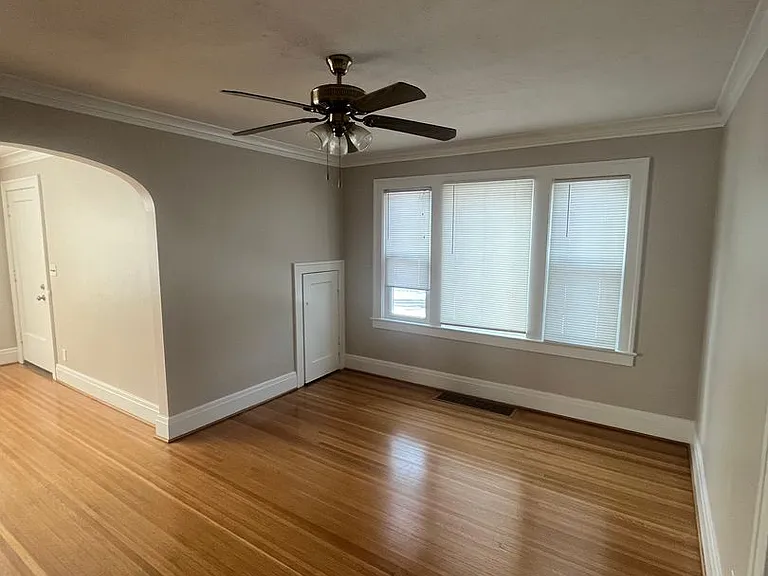 459 N Winton Rd — Photo 22