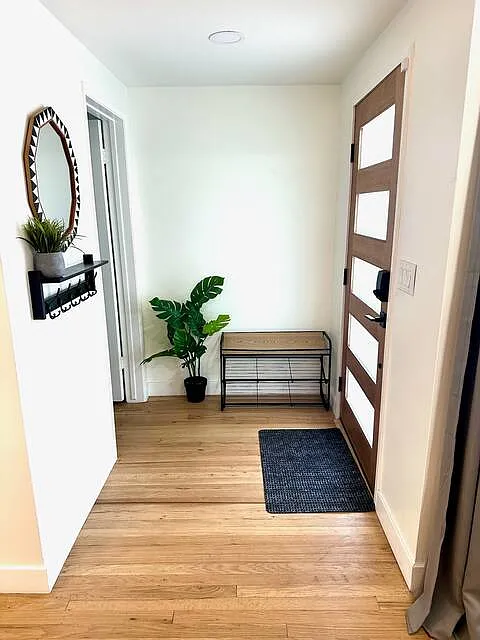 13505 Wilkie Ave — Photo 4