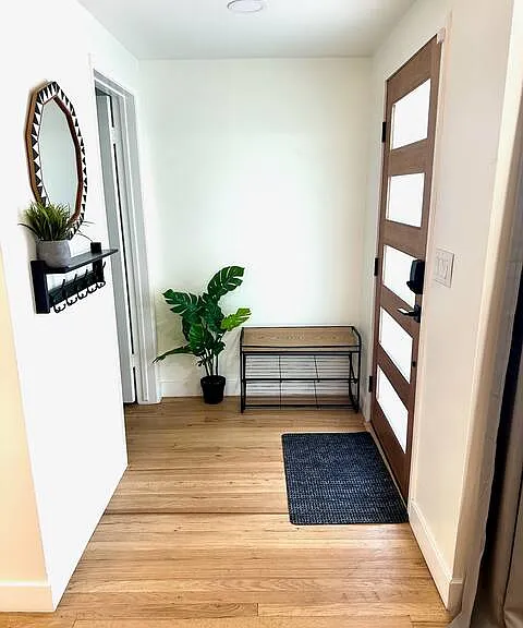 13505 Wilkie Ave — Photo 4