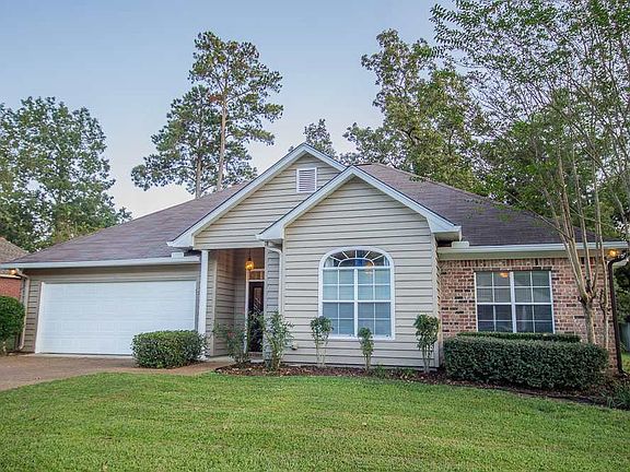 4th image of 1022 N Riverchase Dr
