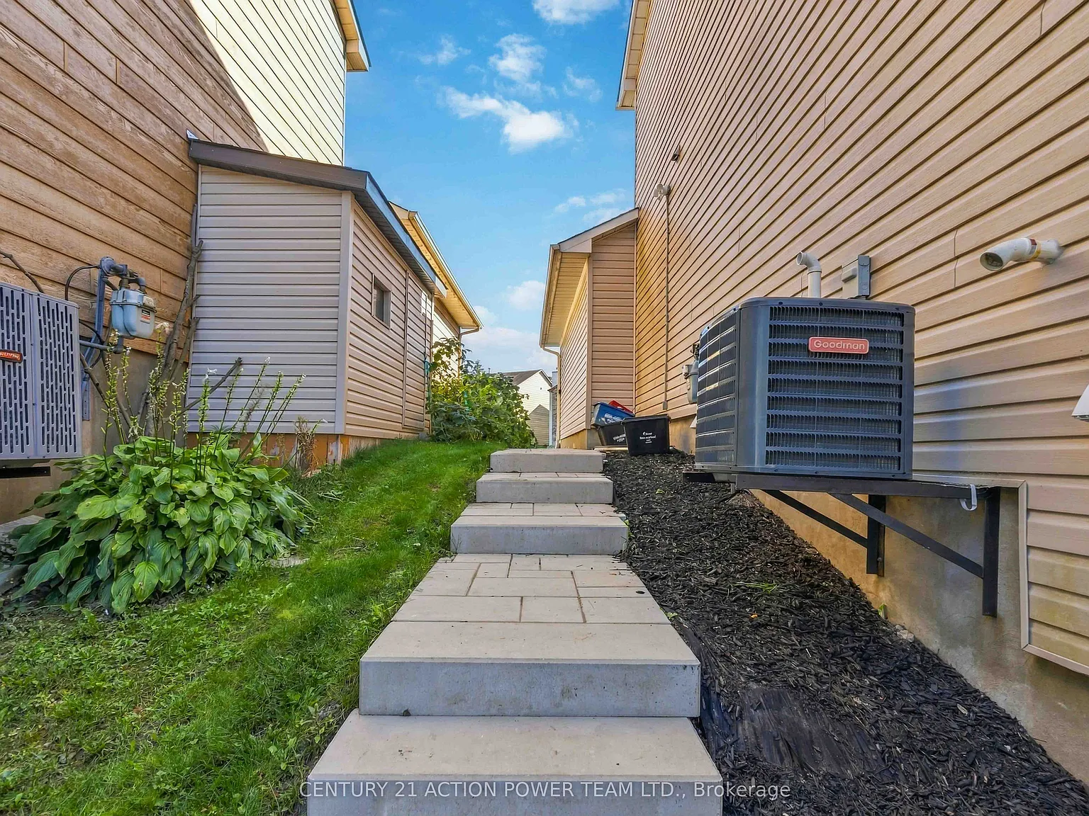 2 bed, $2,200 — Photo 3