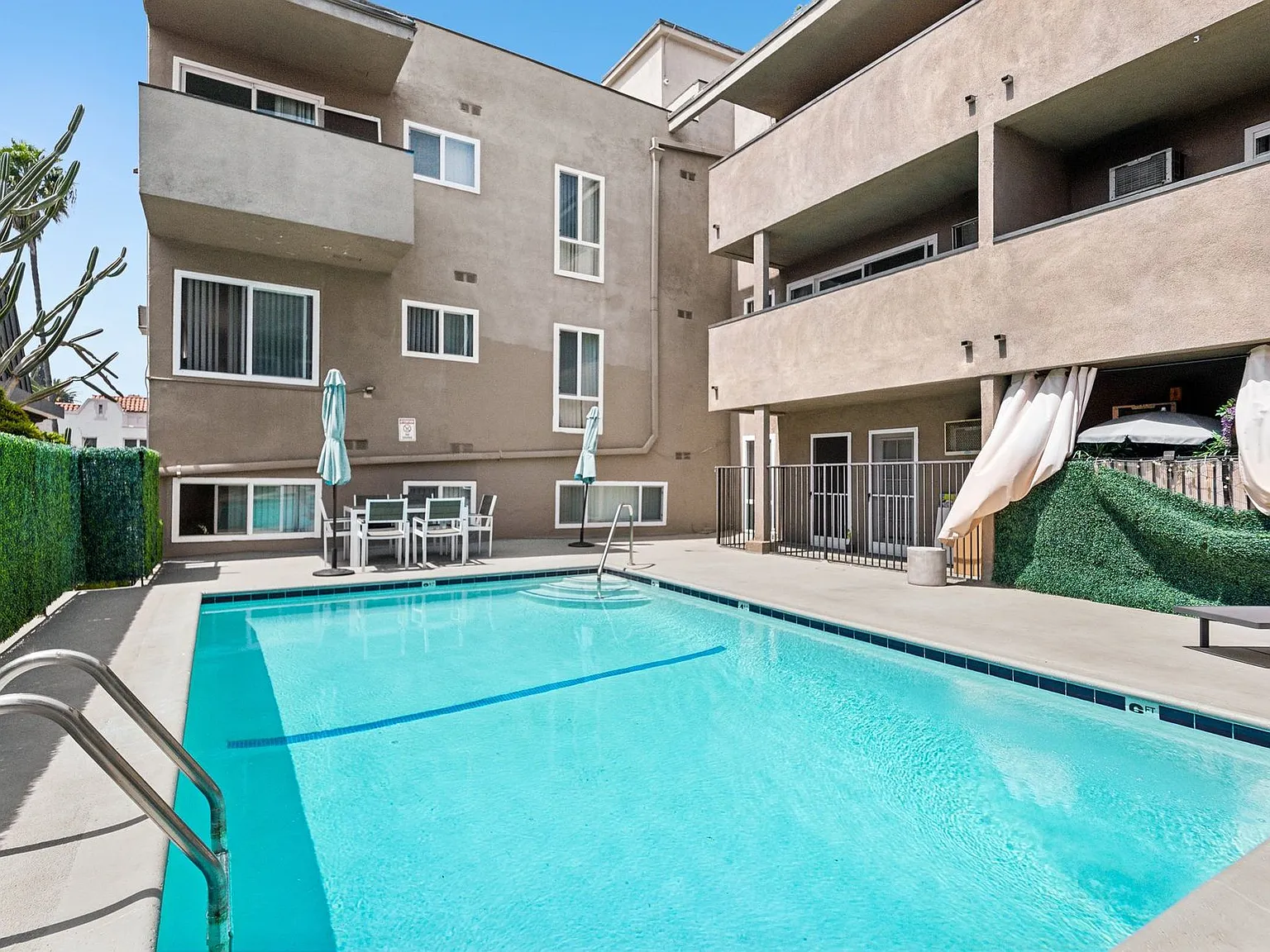 1944 Whitley Ave. — Photo 2