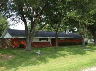 1804 N 31st St, Nederland, TX 77627