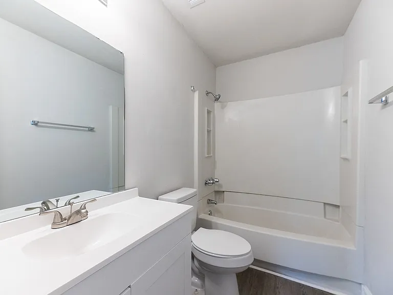 Royal Dutch Villas Townhomes — Photo 6