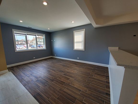 2nd image of 110 N 20th Ave
