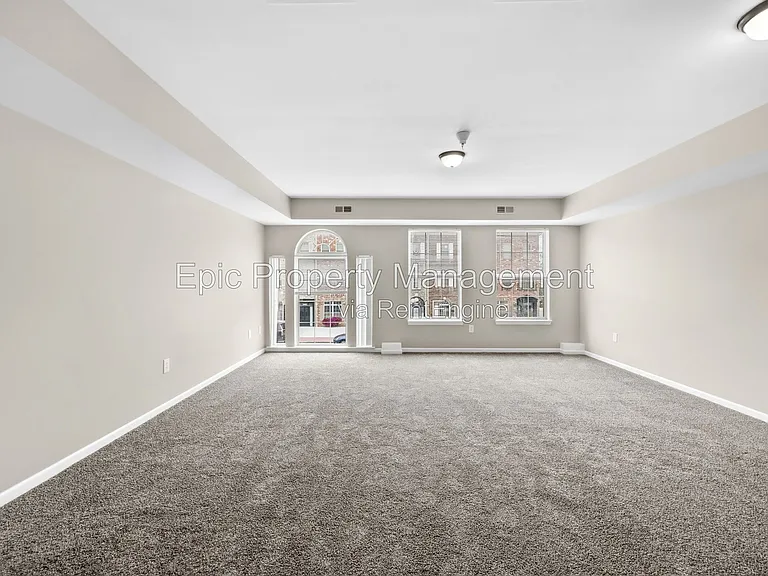 Towne Center Flats — Photo 36