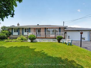 1212 Brodeur St, Cornwall, ON K6J 4Z2