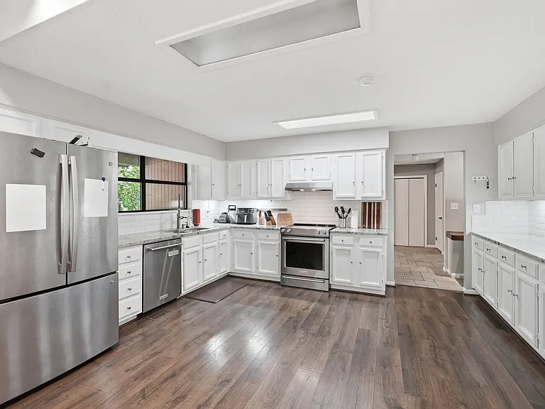 3 Catina Ct — Photo 1