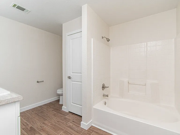 304 Timber Ridge Dr — Photo 24