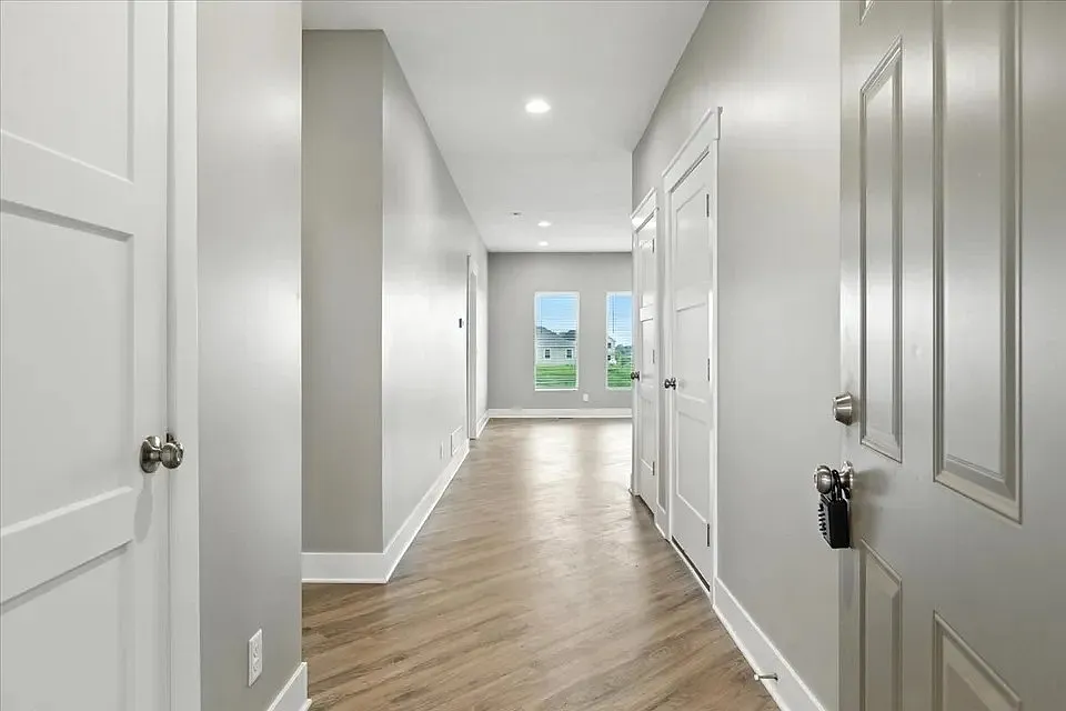 2 bed, 1445 sqft, $2,355 — Photo 2