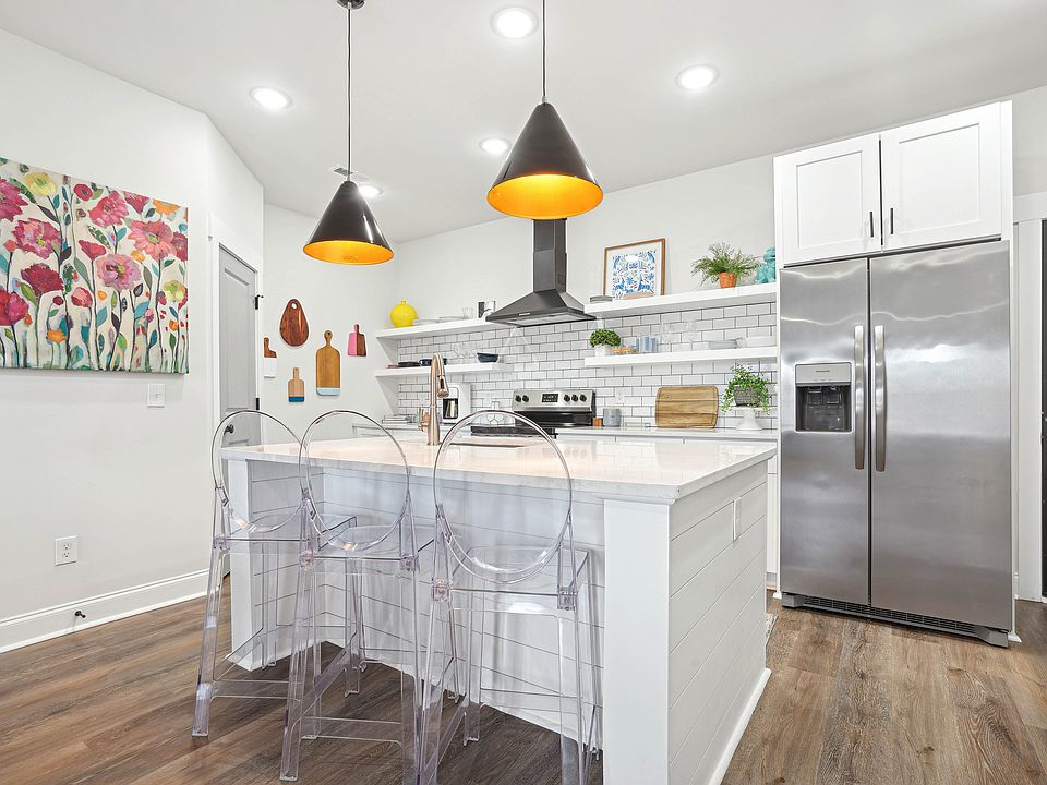 Blu South - Cobalt - Kitchen