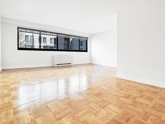 4th image of 330 W 45th St APT 1G