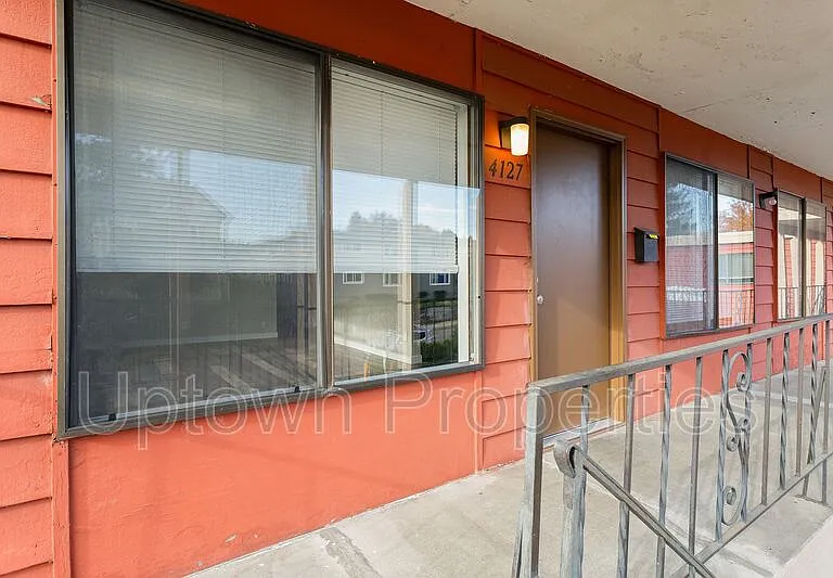 4127 SE 28th Ave — Photo 4