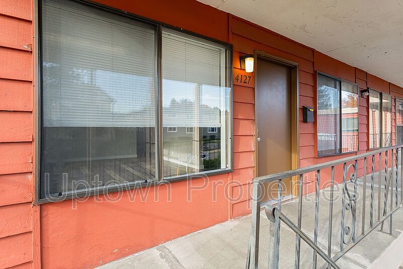 1st image of 4127 SE 28th Ave
