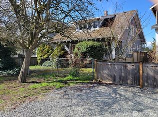 10041 40th Ave SW, Seattle, WA 98146