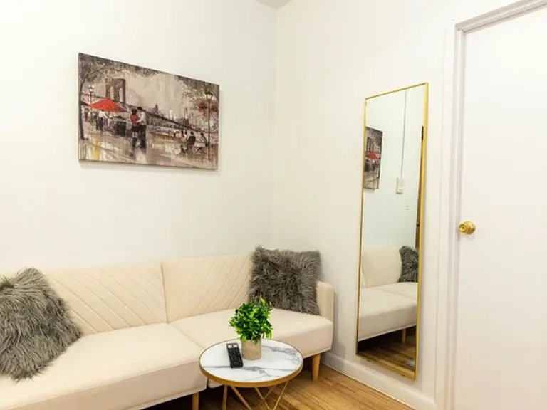 215 W 109th St #1E — Photo 5