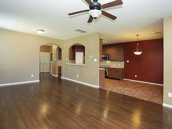 3rd image of 13586 Fawn Lily Dr