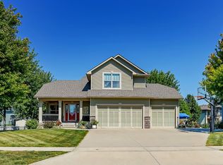 7335 Dusk Dr, Johnston, IA 50131