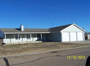 1000 Smith Ave, Lakin, KS 67860