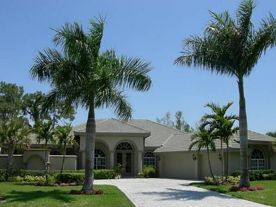 2nd image of 20240 Country Club Dr