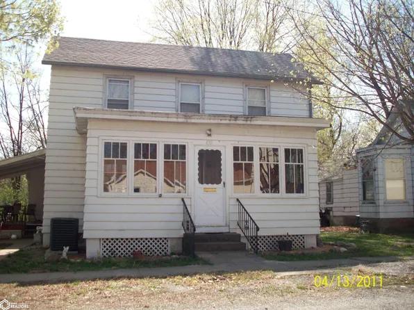 430 N 5th St, Warsaw, IL 62379